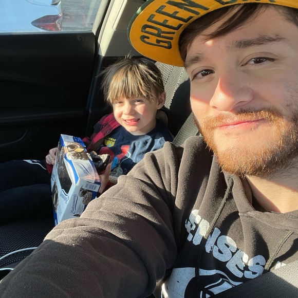 Meet your Posher, Matthew - Picture 1 of 2